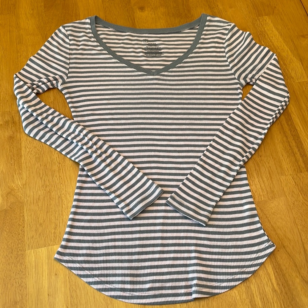 Long Sleeve No Boundaries Pink and Gray Striped Shirt